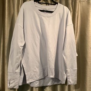 NWT Light blue size XL Luxe Sweatshirt side slits keyhole thumb longer in back